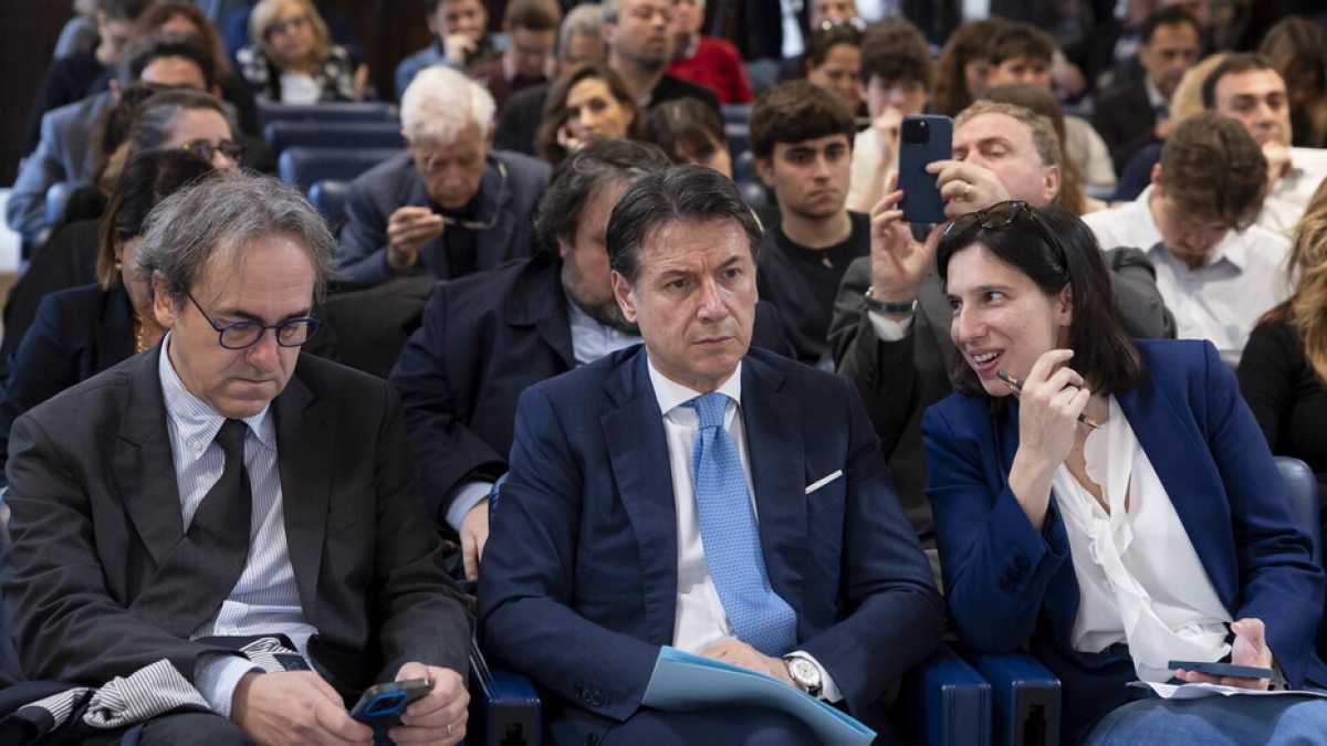 Immagine di Audio imbarazzanti e veti incrociati. I guai del campo largo che in Calabria deve scegliere l’avversario di Occhiuto