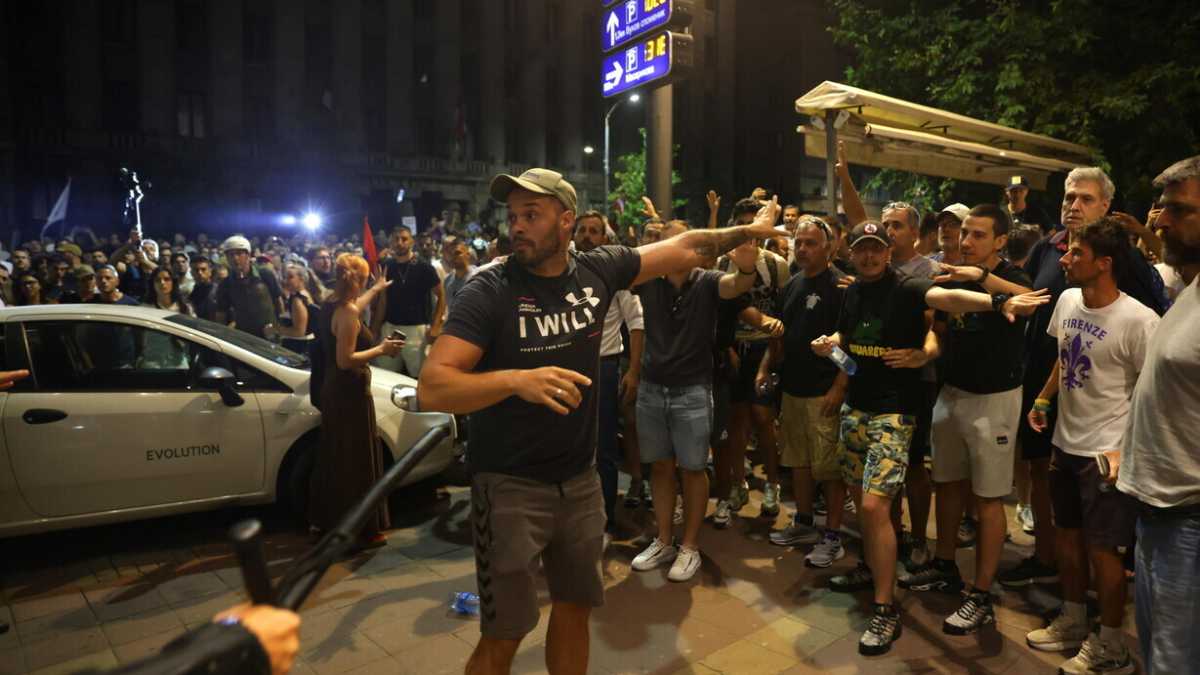 Immagine di Gli occhi su Novi Sad