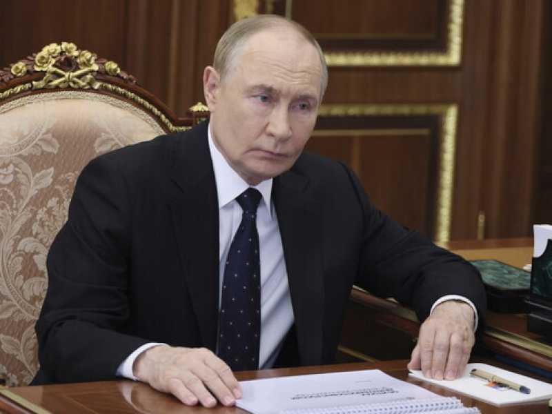 Putin è pronto per l'Alaska, ma sull'Ucraina non cambia idea