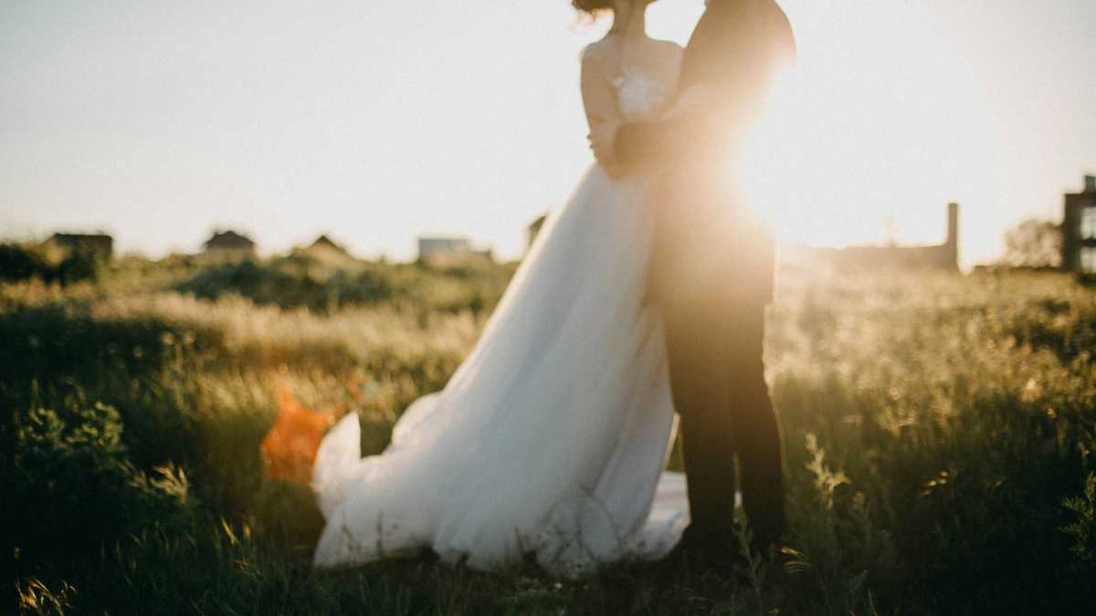 Immagine di I matrimoni d'agosto e l’illusione di divertirsi. Ci caschiamo ogni volta