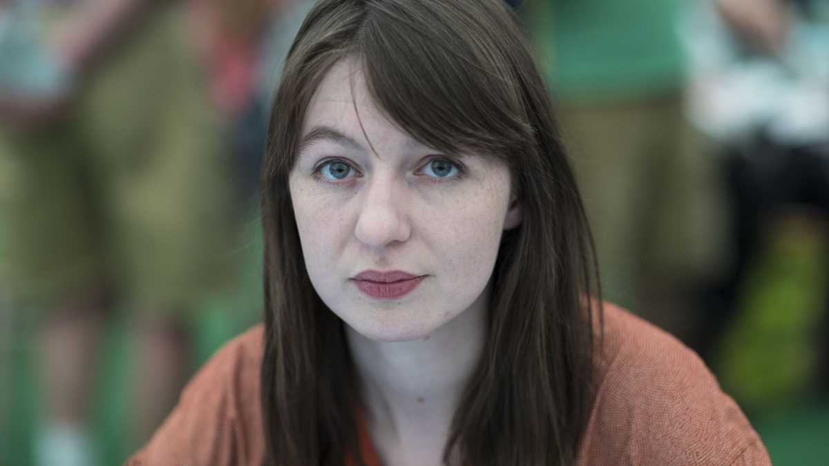 Immagine di Invischiati nell’inevitabile miopia dei coevi. “Intermezzo”, corpo a corpo con Sally Rooney