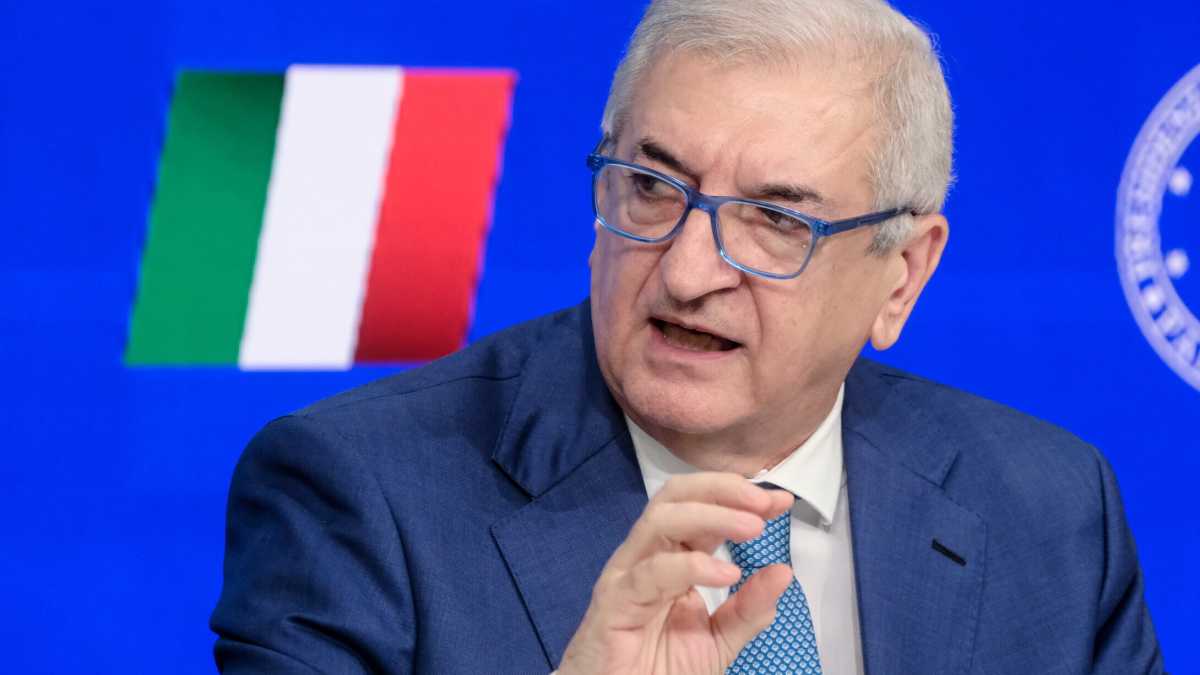 Immagine di Parla Foti: "La difesa non è solo spirito nè solo soldati. Serve un esercito illimitato per l'Ucraina"