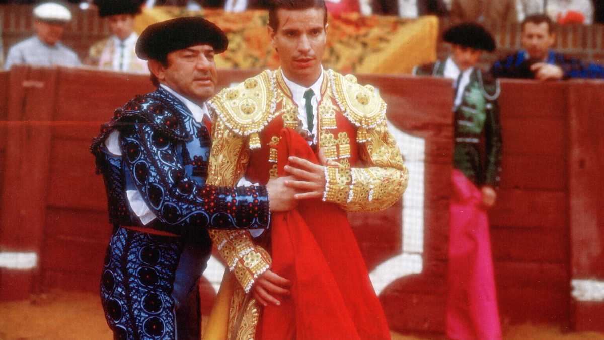 Immagine di Lo spettacolo mortifero della corrida e uno dei suoi "eroi" più gloriosi