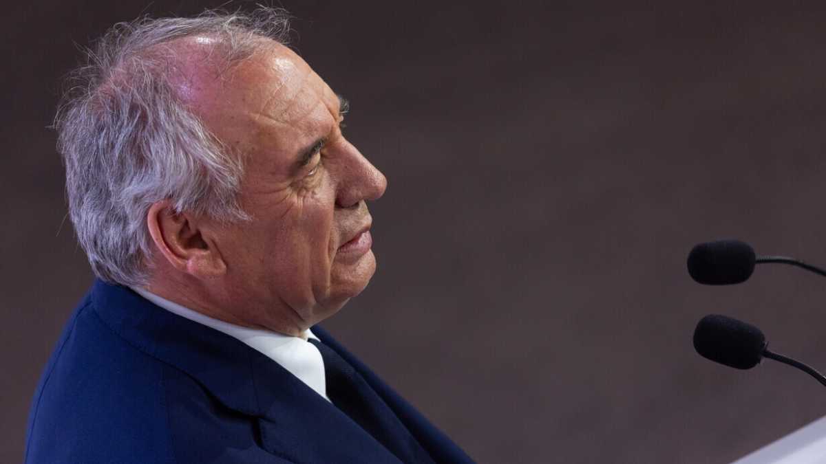 Immagine di Cosa rischia la Francia con il voto di fiducia sul piano di tagli da 44 miliardi