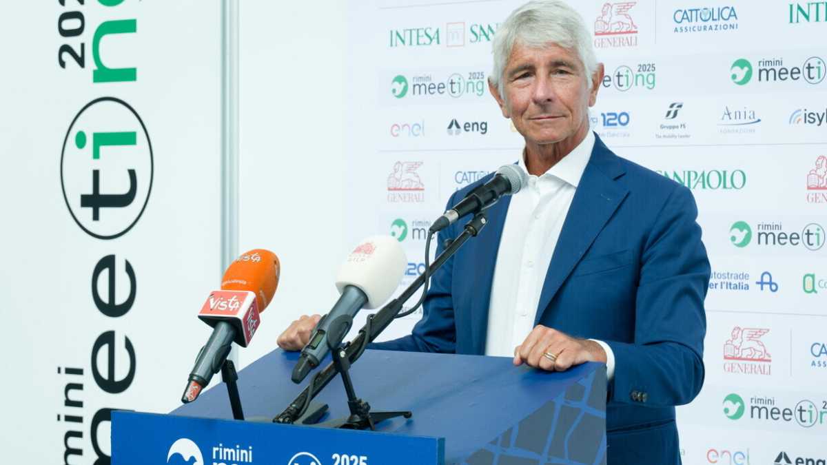 Immagine di Mosca attacca il ministro Abodi: nuova offensiva diplomatica contro l’Italia