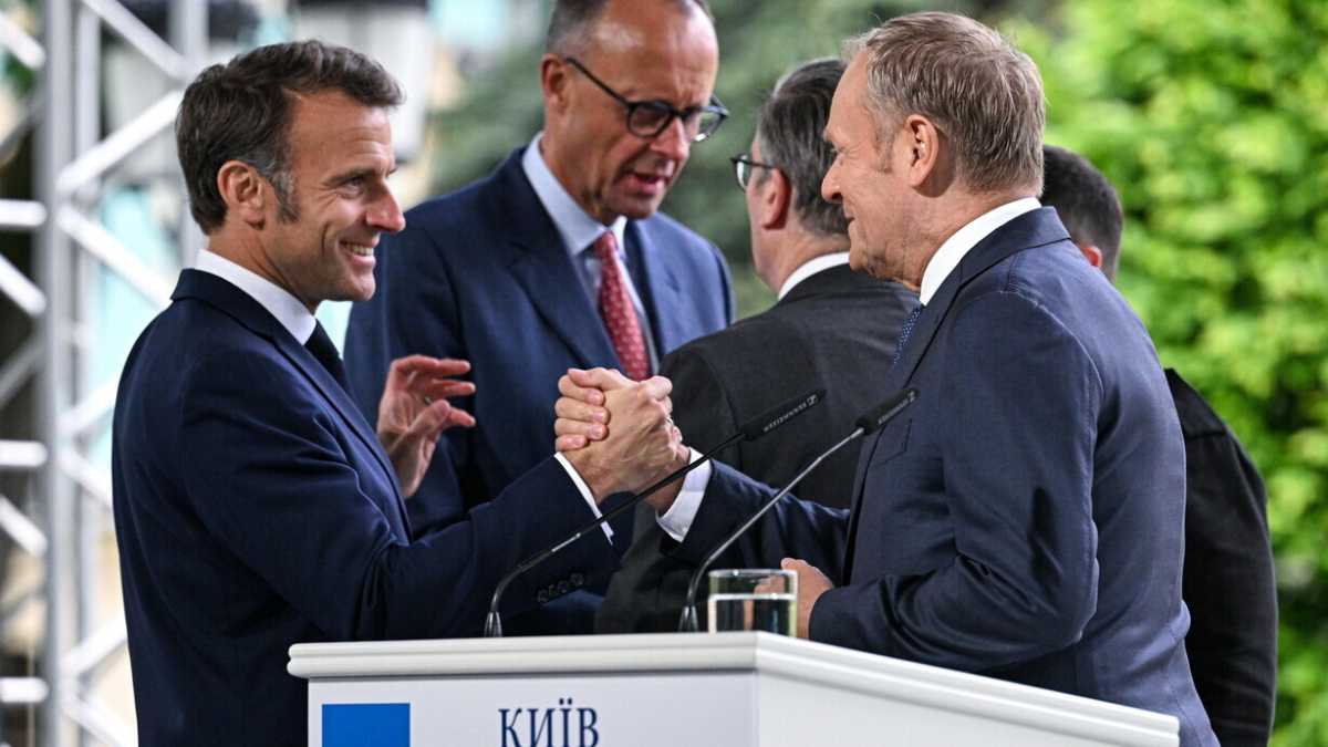 Immagine di Il trio Merz, Macron e Tusk vanno a Chisinau a dire a Putin: giù le mani dalla Moldavia