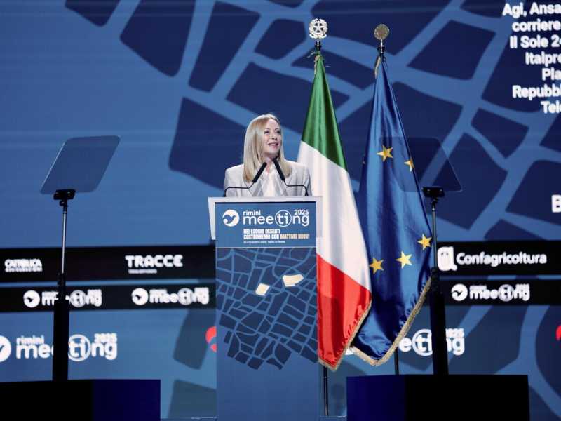 Casa, scuola e famiglia: così Meloni conquista (senza fatica) il popolo di Cl