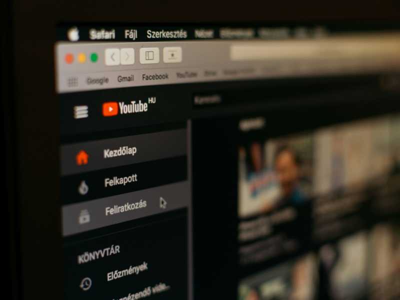 Foto di Szabo Viktor su Unsplash