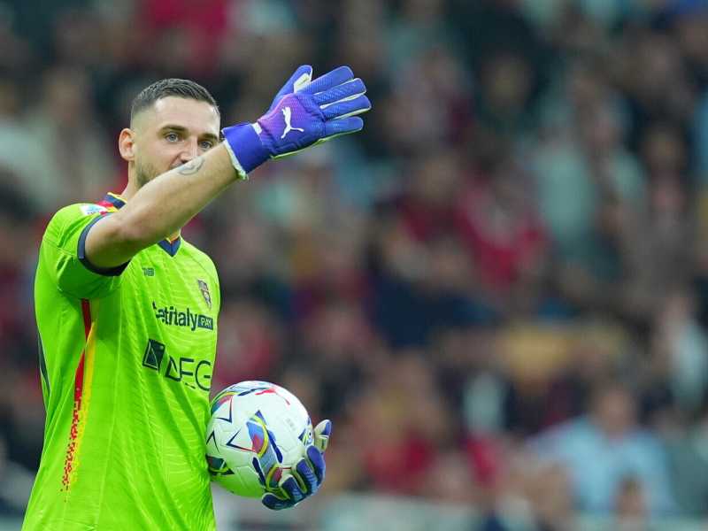 Il portiere del Lecce, Wladimiro Falcone (foto LaPresse)