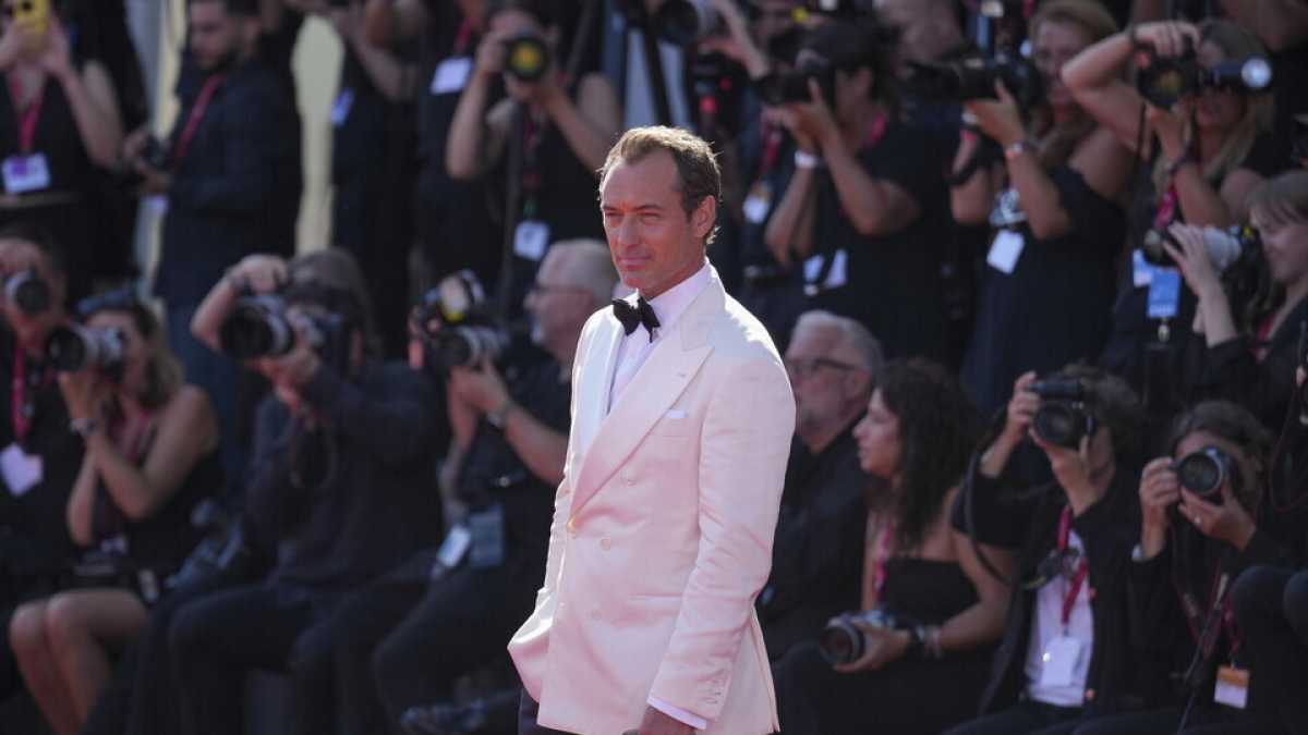 Immagine di Jude Law che fa Putin è una bella concessione dell’occidente al Cremlino