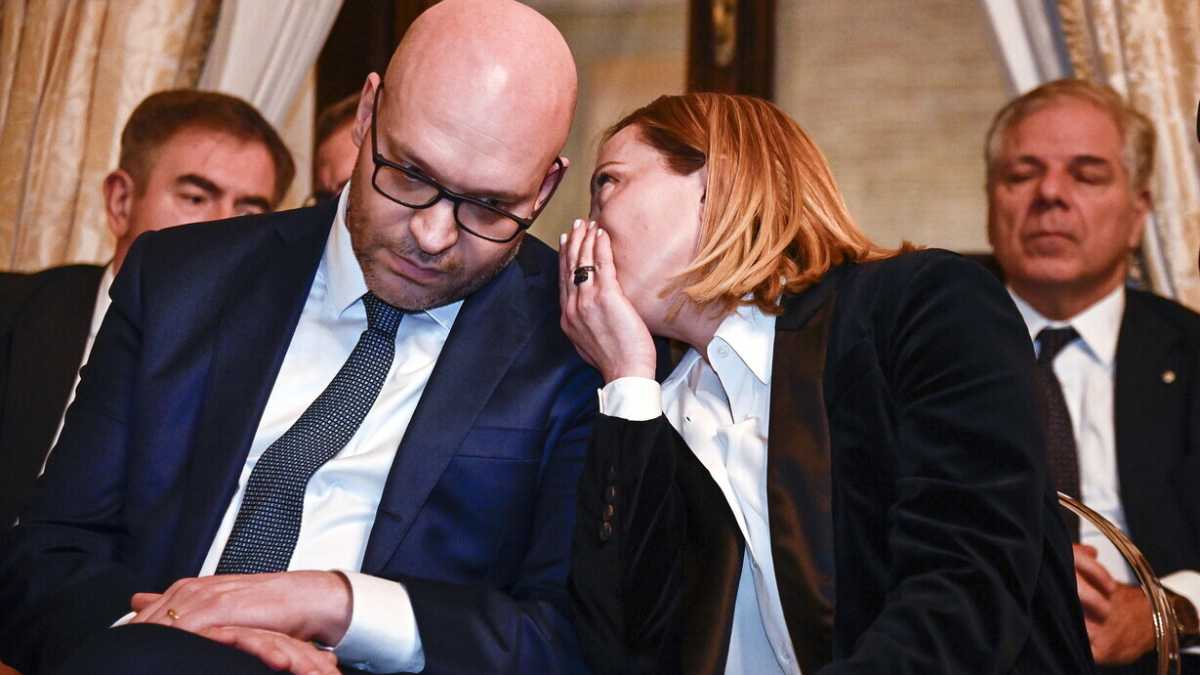 Immagine di Fratelli d'Italia ce l'ha con Lorenzo Fontana per come non ha gestito il caso Almasri