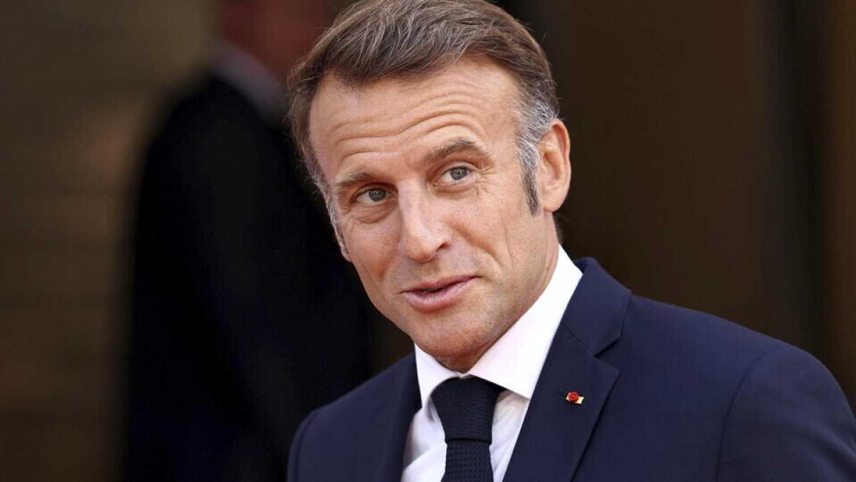 Immagine di Macron inizia una complicatissima danza al centro con la sinistra