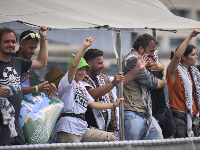 Civilian flottilla bound for Gaza (LaPresse)