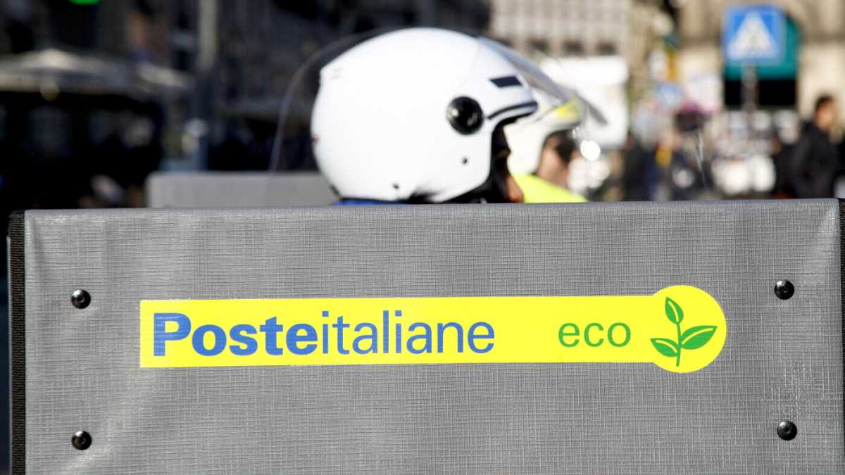 Immagine di Poste diventa il socio forte di Tim. L’Antitrust dice sì, il mercato applaude