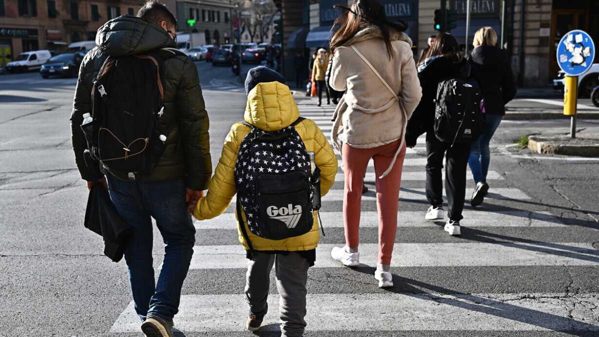 Immagine di Certe conversazioni con gli adulti e la strategia del piccione