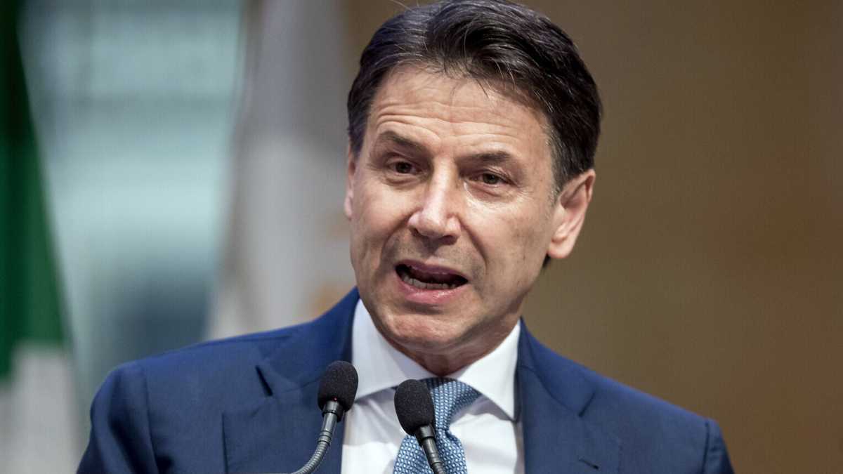 Immagine di M5s, Conte presenta il nuovo statuto. Ecco il documento