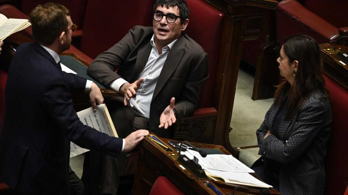 Immagine di Il doppio standard del campo largo: critica le vacanze in Italia dell'Idf. Ma "snobba" l'attentato a Gerusalemme