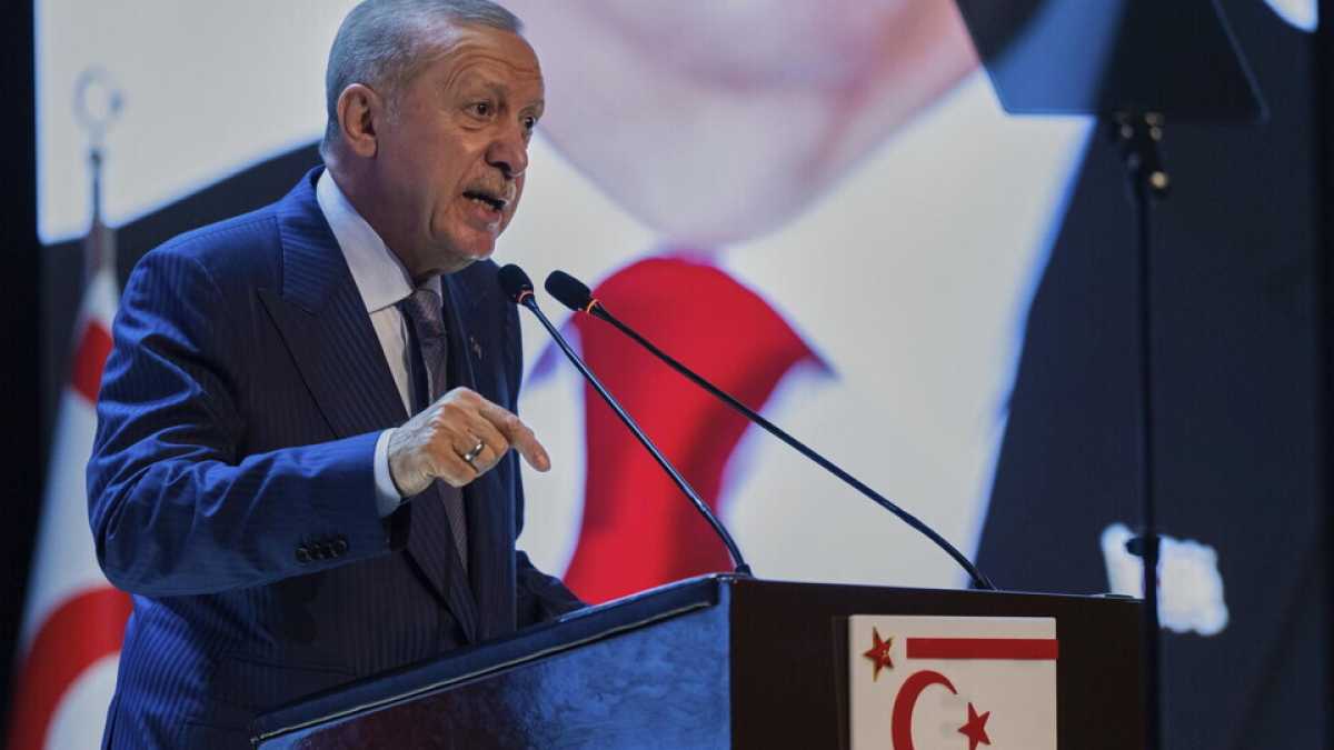 Immagine di Così Erdogan fa le prove generali di come si sottomette l'opposizione