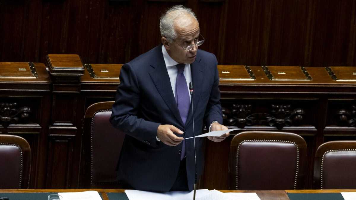 Immagine di Piantedosi chiude il caso Idf in Italia: “Comitive culturali e sportive”