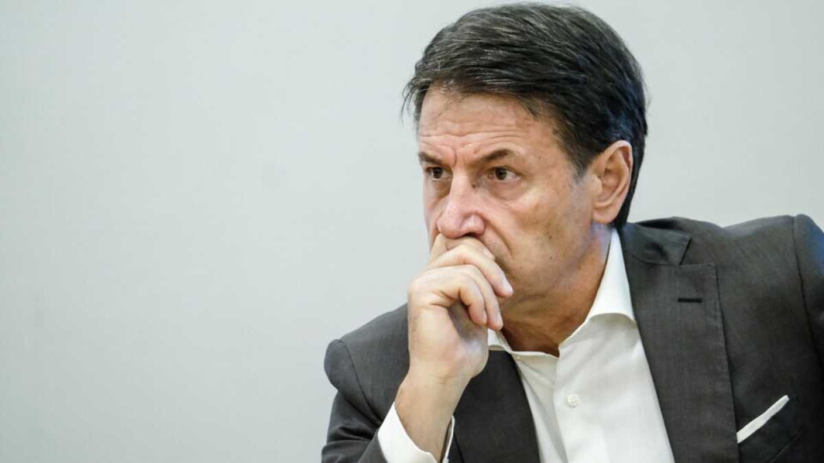 Immagine di La carica dei 77 in gara per la presidenza del M5s, ma sul podio c’è solo Conte
