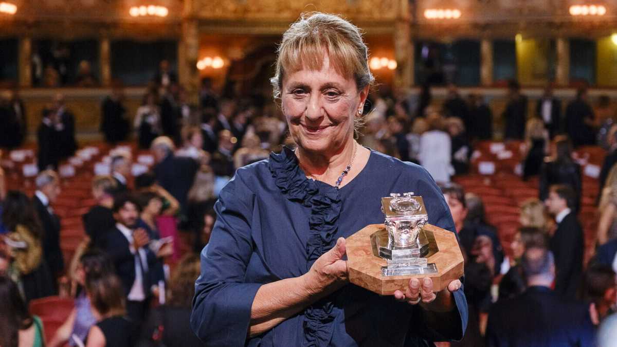 Immagine di Wanda Marasco vince il Premio Campiello: il coraggio del difficile tra memoria, follia e la parola come atto morale