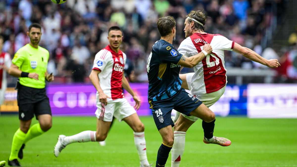 Immagine di L’italiano che fa barba e capelli all’Ajax