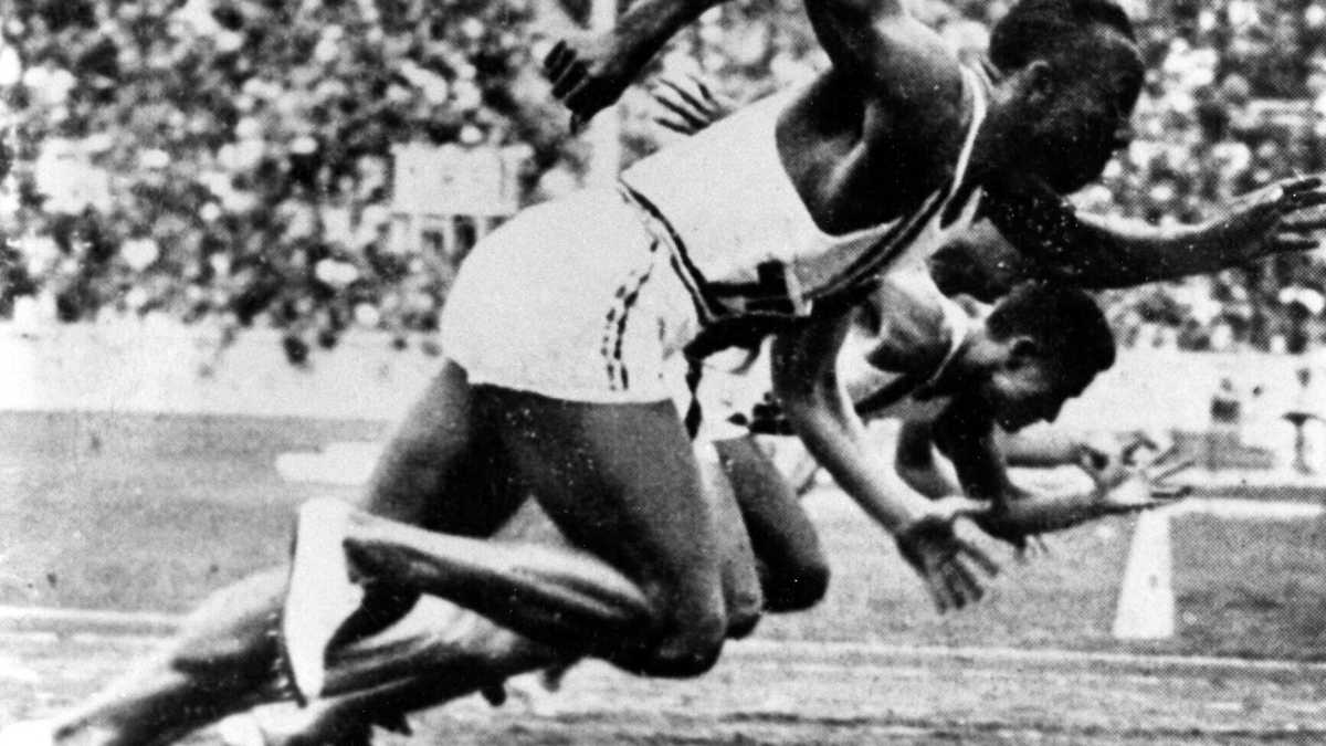 Immagine di Chi vuole Israele fuori dallo sport si ricordi di Owens-Long a Berlino ’36
