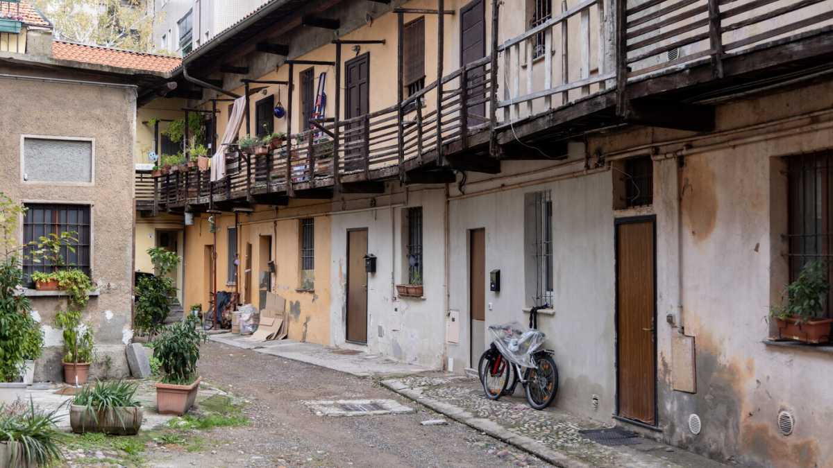 Immagine di Farla finita con la vita (degli altri)