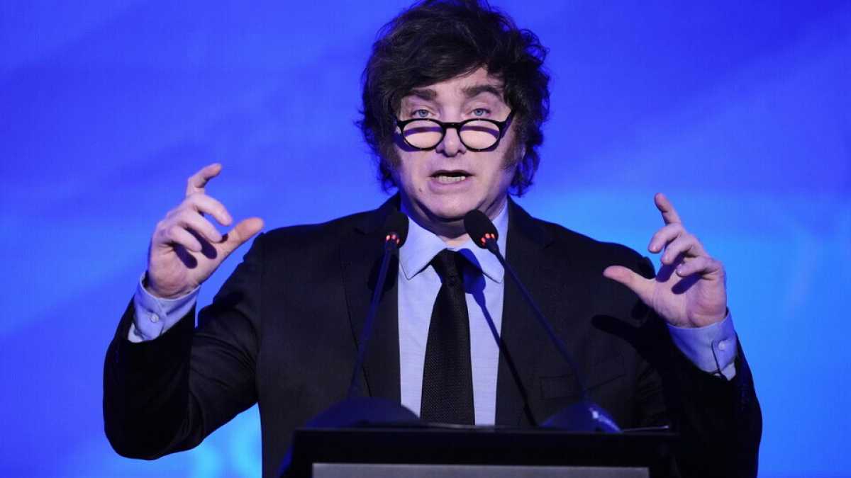 Immagine di Milei presenta il Bilancio 2026: disciplina fiscale ma aumenti per pensioni, sanità e istruzione