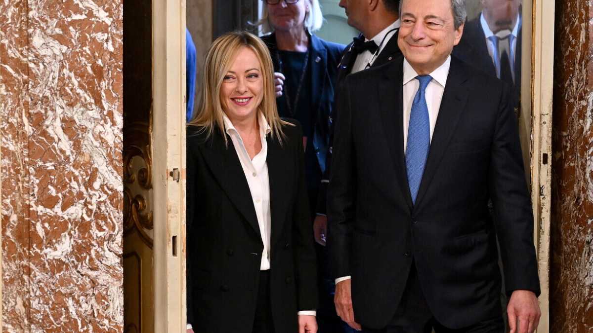 Immagine di Il draghismo secondo FdI: “Sì ai ‘volenterosi’ dell’industria, no all’unanimità”, dice Fidanza