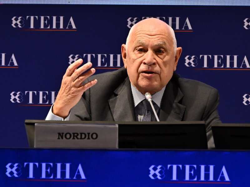 Nordio blinda Bartolozzi: "E' intoccabile". E ai magistrati consiglia di leggere un libro sul Tribunale rivoluzionario