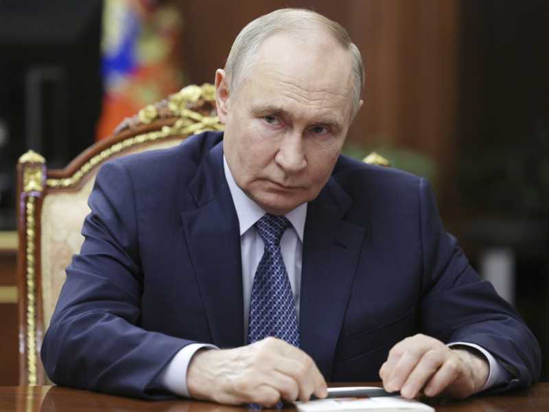 Il gioco da ragazzi di Putin con un occidente scomposto e smarrito