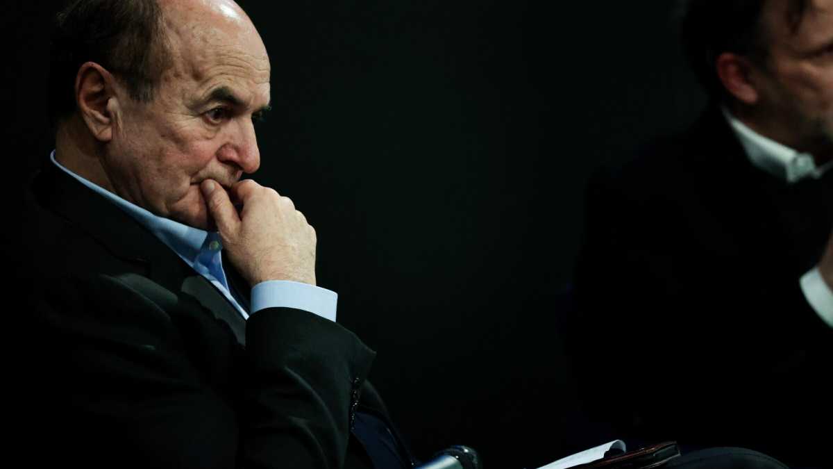 Immagine di Il “colpo doppio” di Schlein con Bersani in Fondazione Demo