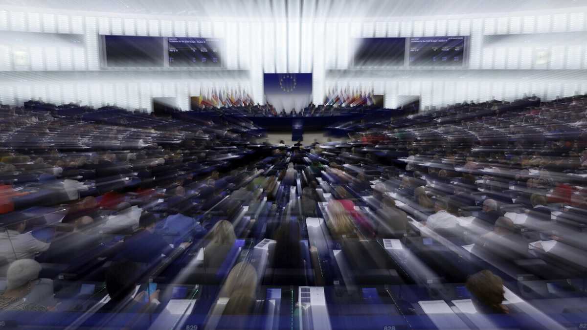 Immagine di Ci sono due italiani tra i 17 europarlamentari da seguire quest'anno secondo Politico