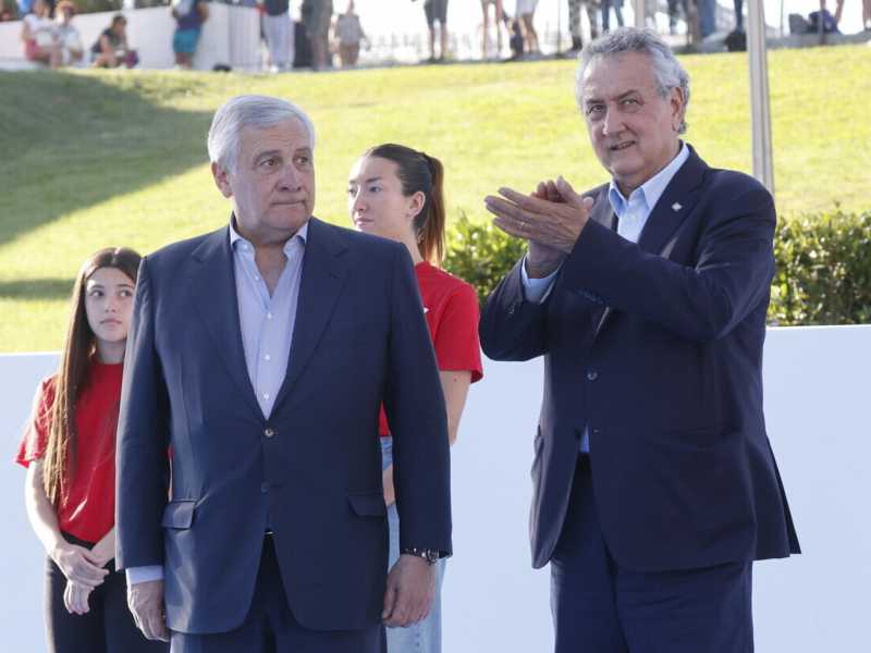 La Commissione Difesa è un caso per Forza Italia: ora i deputati azzurri sono sei e nessuno vuole andarsene