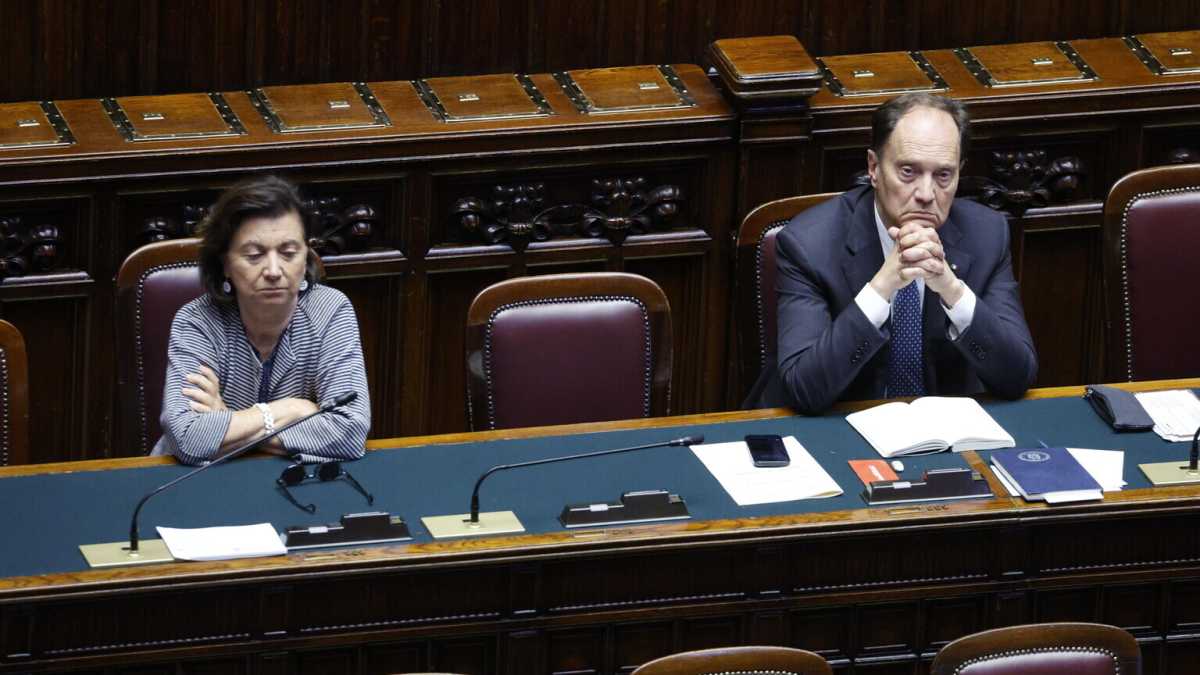 Immagine di La Camera ricorda Kirk. Ciriani: "Sbagliammo a non condannare l’omicidio della dem americana Hortman”
