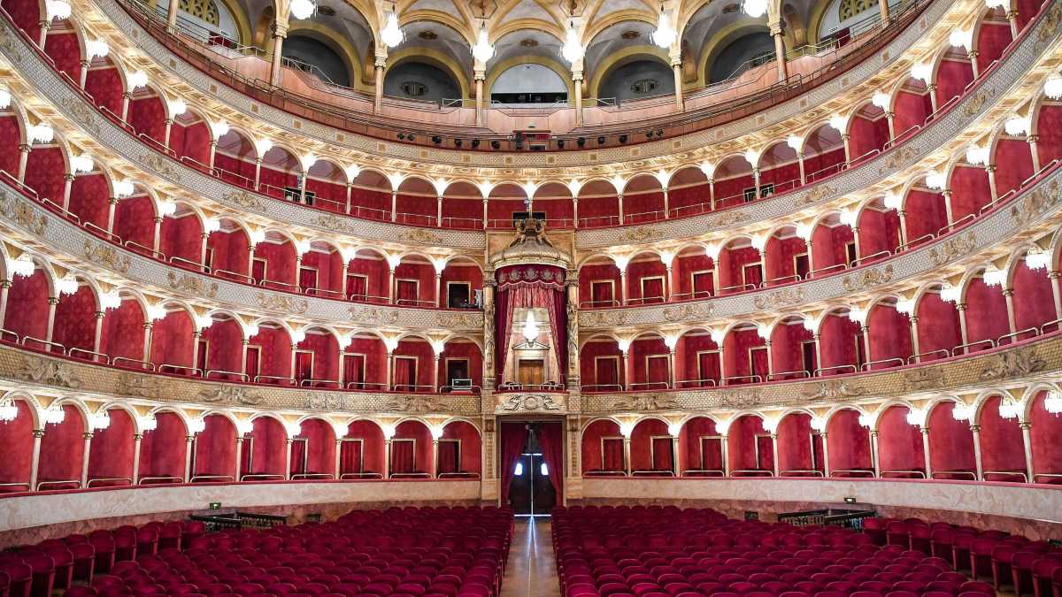 Immagine di L’infanzia terribile, la musica che sprofonda tra le ombre. Un “Giro di vite” esemplare a Roma