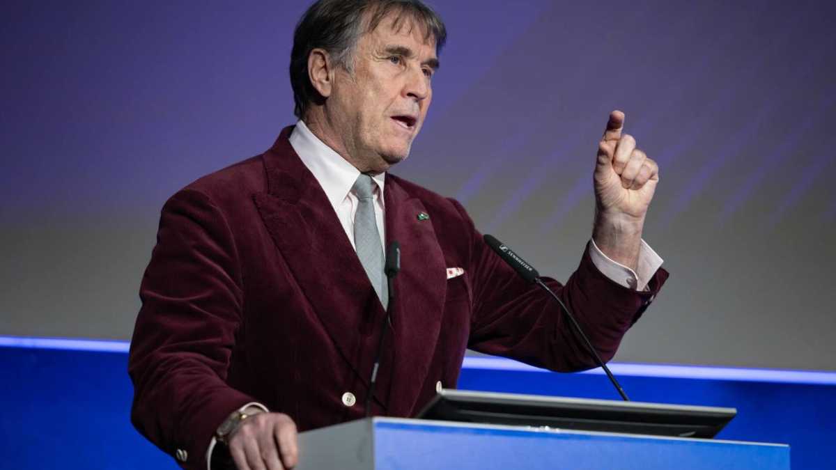 Immagine di Cucinelli nel mirino: accuse dalla Russia e crisi globale del lusso Made in Italy