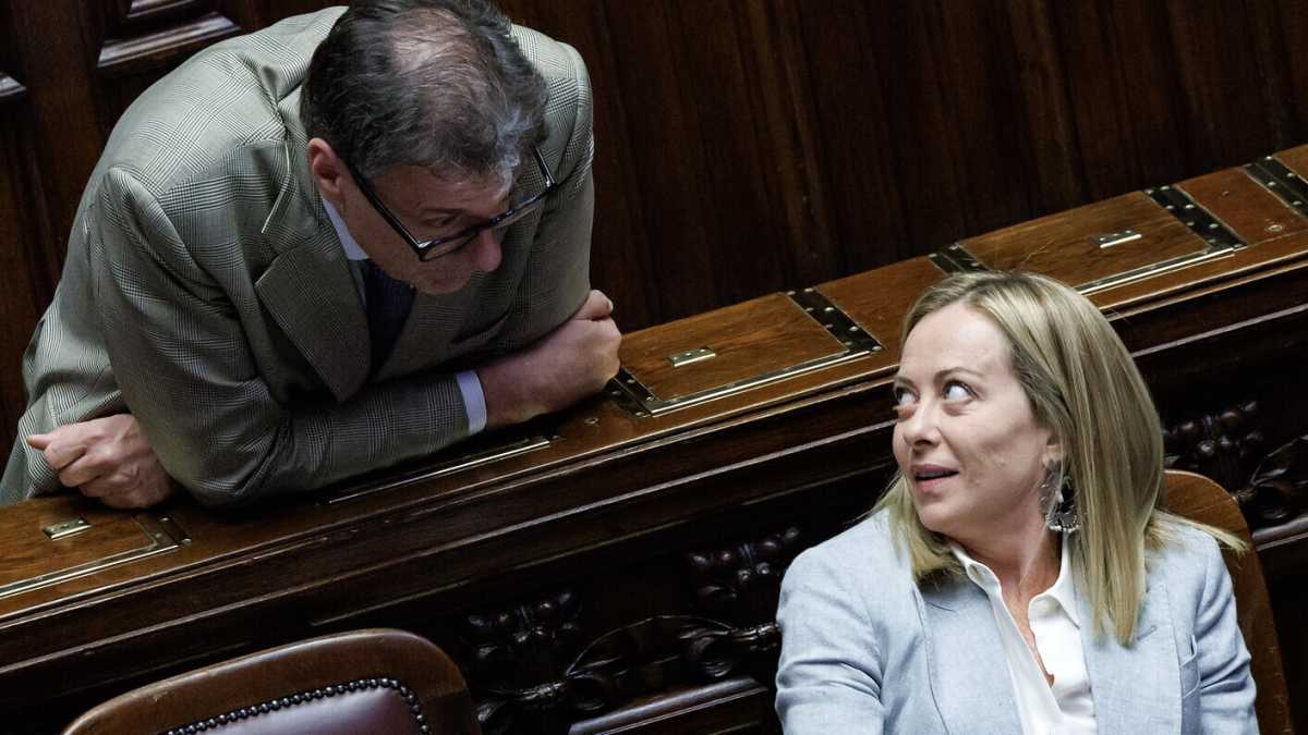 Immagine di Il "margine" di Giorgetti. Corsa alla manovra, Irap, Ires, rottamazioni. Gasparri: "C'è un tesoretto"