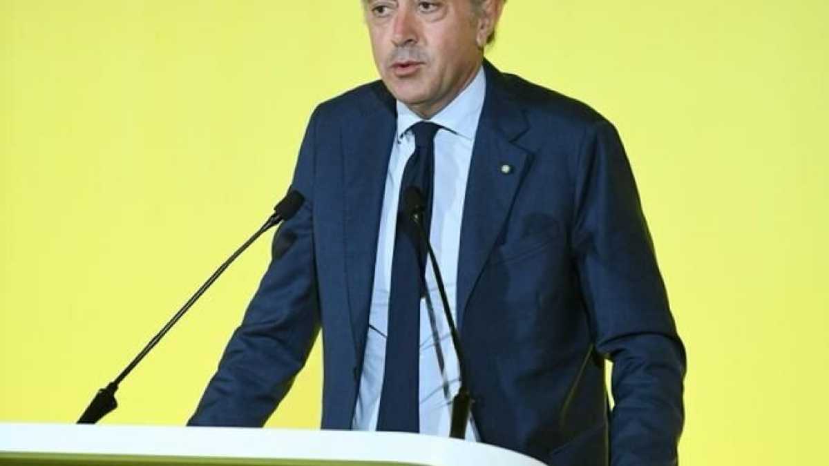 Immagine di Poste Italiane supera quota 100 mila passaporti