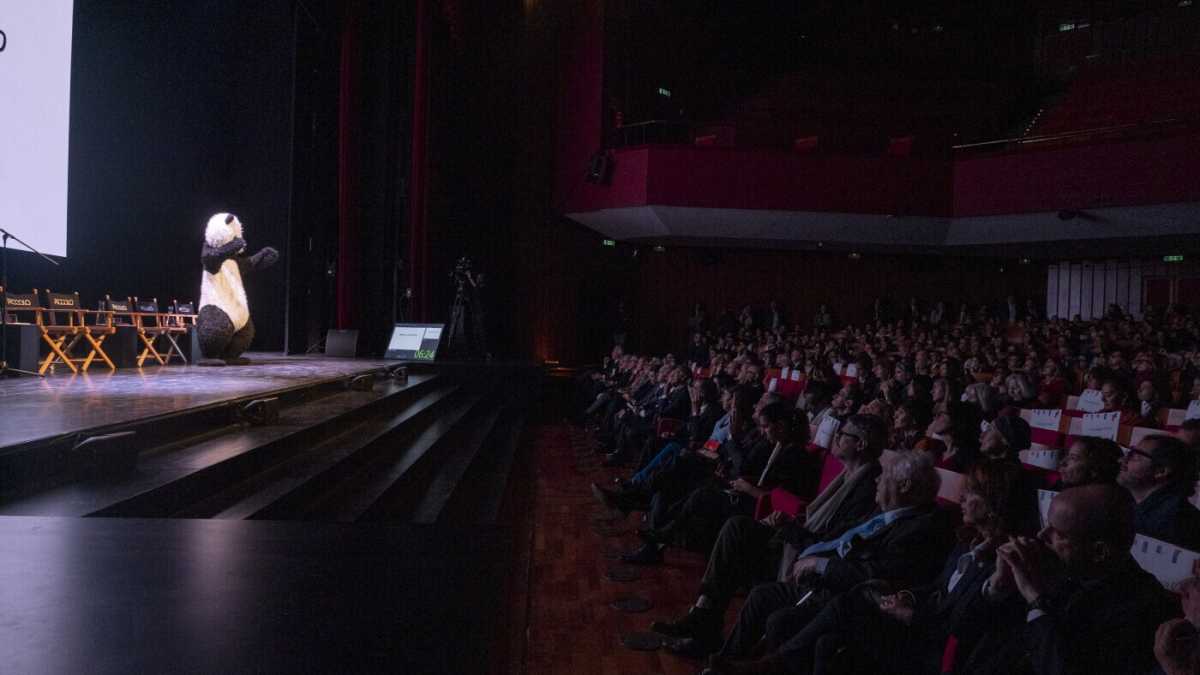 Immagine di A teatro nessuno è straniero. Il progetto del Piccolo per milanesi che non parlano italiano