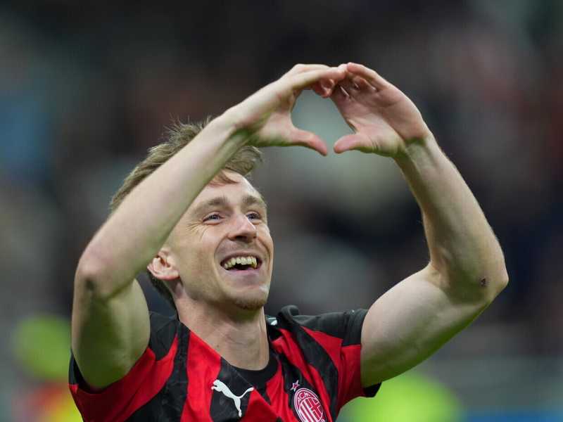 Il calciatore del Milan&nbsp;Alexis Saelemaekers (foto LaPresse)
