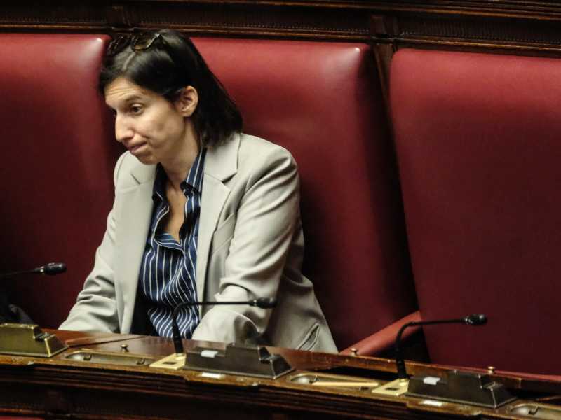 Schlein senza Marche. Vince Acquaroli (e Meloni). Crollo M5s. Nessun "Effetto Gaza". Picierno: "Non siamo pronti"
