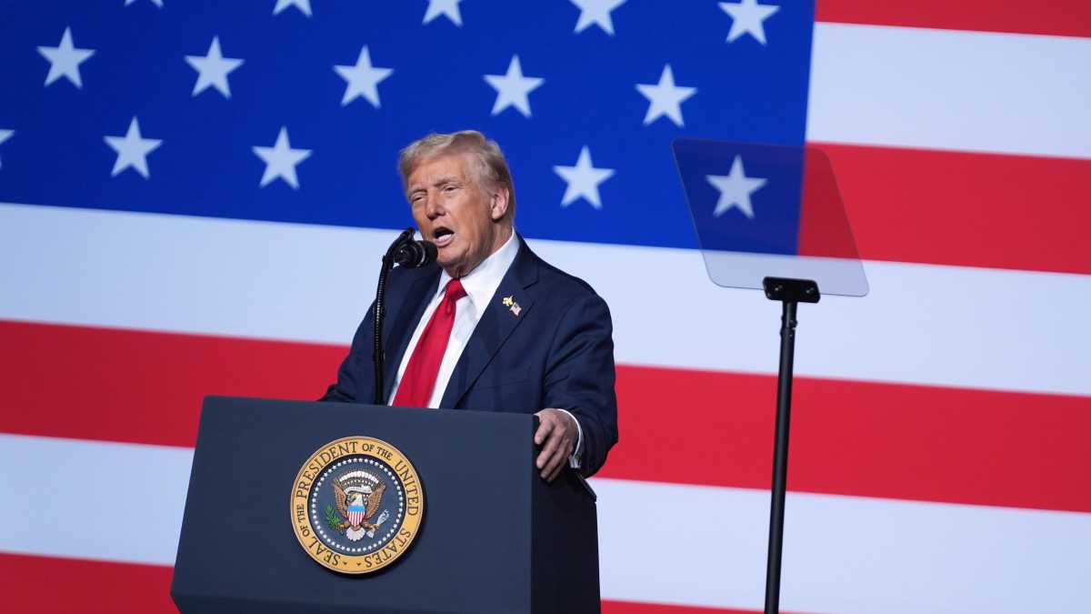 Immagine di Trump si ritira da tutto, tranne che dal Venezuela di Maduro