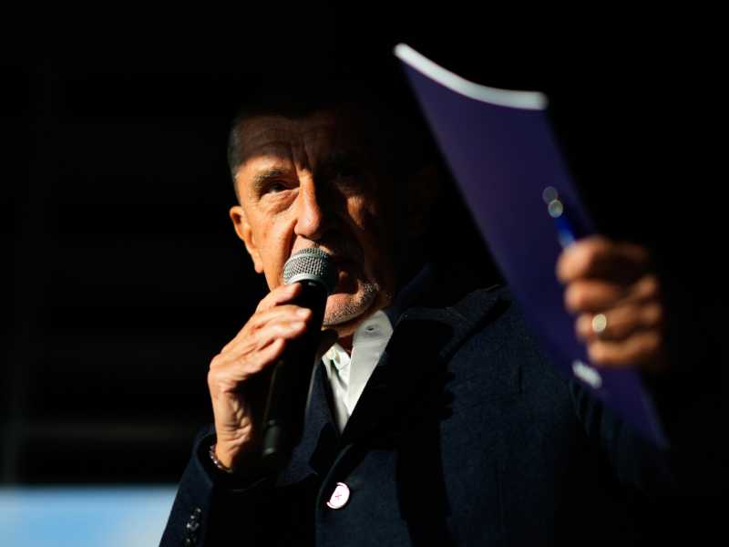 Andrej Babis durante un comizio prima delle elezioni parlamentari a Praga, 30 settembre 2025 (AP Photo/Petr David Josek)&nbsp;<br />