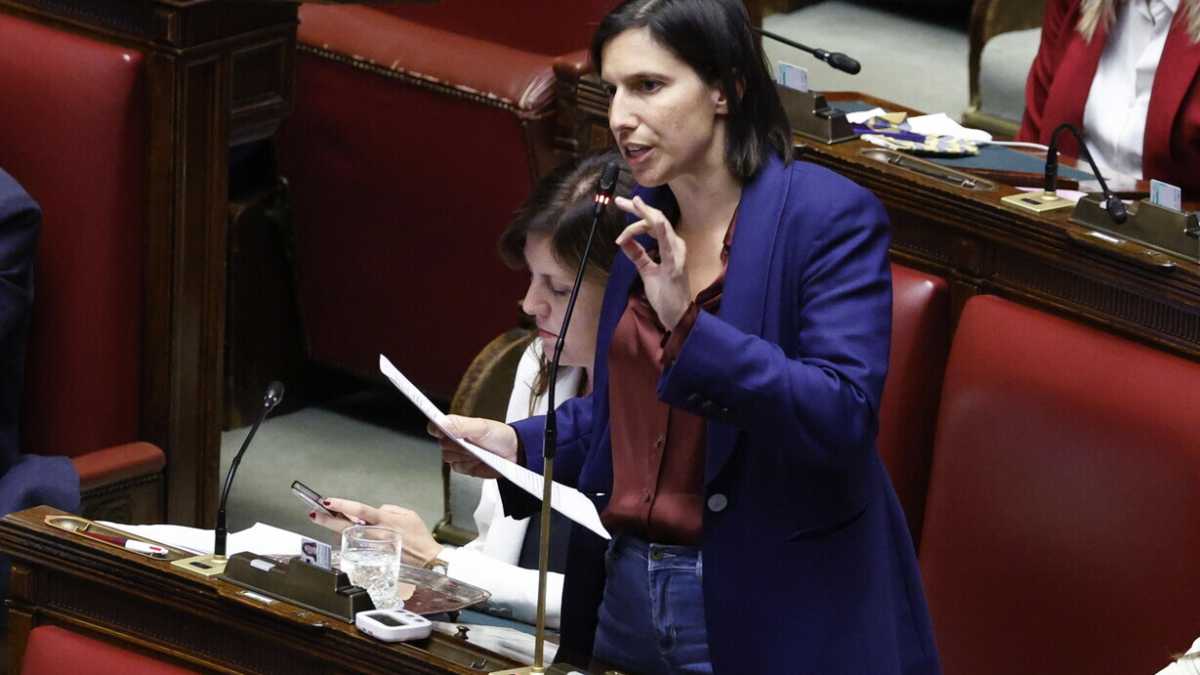 Immagine di Scioperare contro la pace