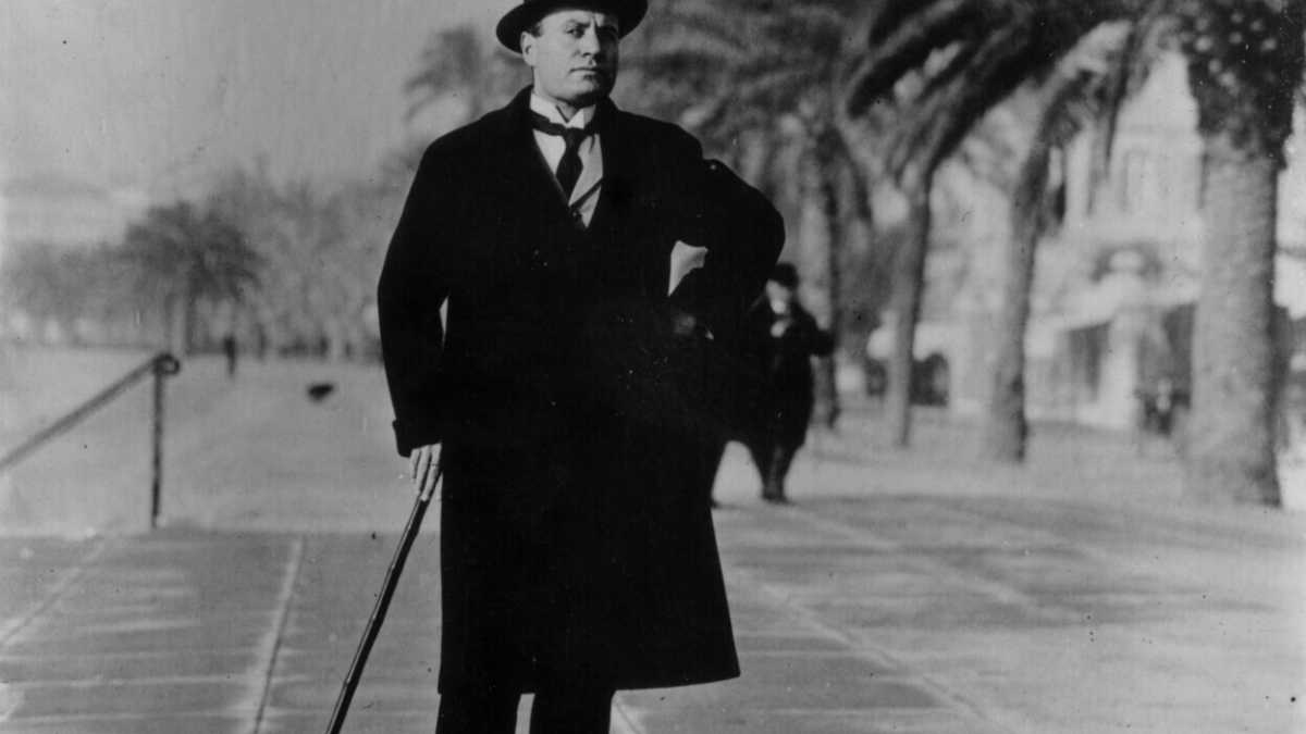 Immagine di Mussolini pazientò per 40 anni, anzi 20