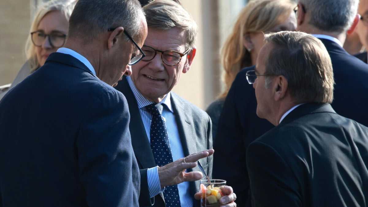 Immagine di Uno sciame di droni vola sulle infrastrutture critiche e militari tedesche. I sospetti sulla Russia