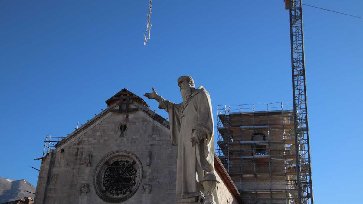 Immagine di La storia dell’ex sindaco di Norcia, colpevole del “reato di agire” dopo il sisma del 2016