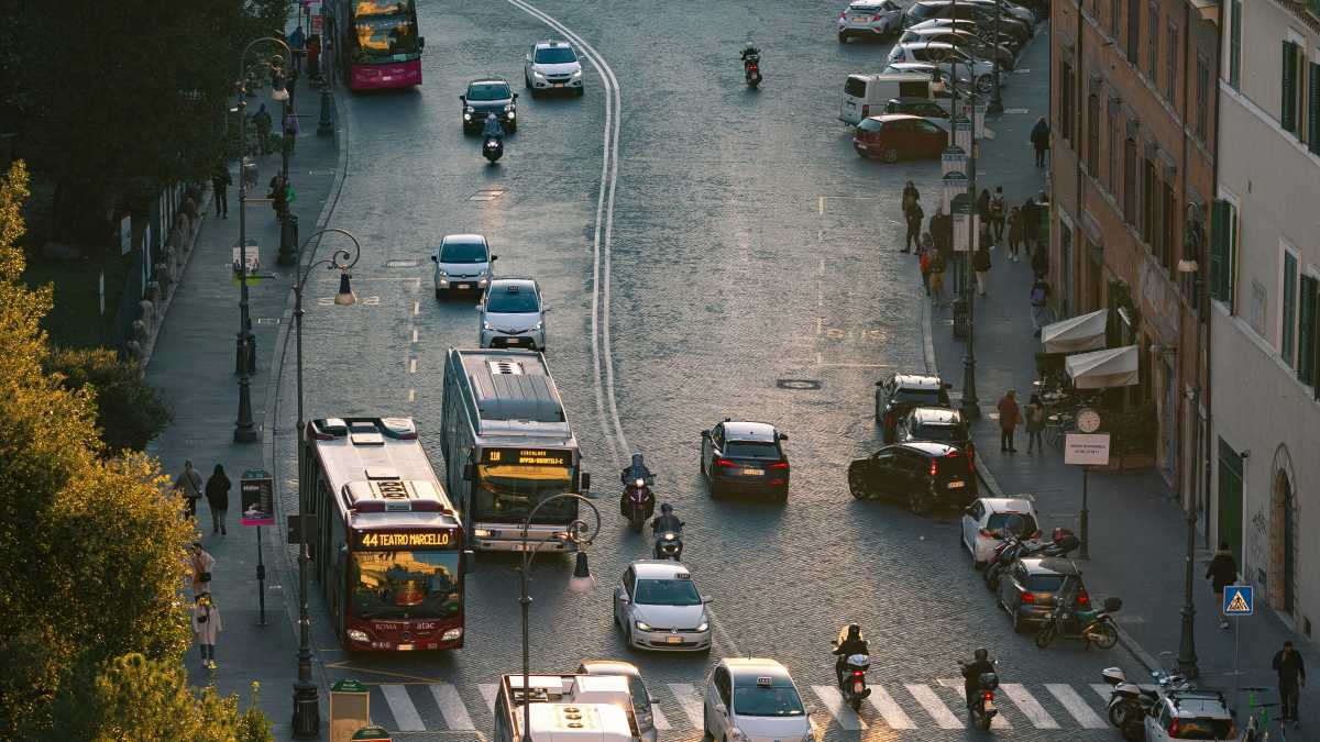 Immagine di Pagella alla città. Trasporti promossi (con un paradosso), monnezza bocciata. I dati dell’Acos